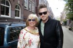 Amsterdam 8 juni 2015
Boekpresentatie Boek Danielle Oonk van t Schip in Yogacentrum Amsterdam. Willeke Alberti met zoon Johnny de Mol