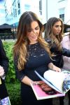 Amsterdam, 4 Juni 2015
Uitreiking boek Xelly Cabau v Kasbergen door haar huus Yolanthe Sneijder Cabau.
