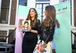 Amsterdam, 4 Juni 2015
Uitreiking boek Xelly Cabau v Kasbergen door haar huus Yolanthe Sneijder Cabau.