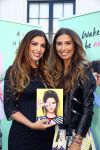 Amsterdam, 4 Juni 2015
Uitreiking boek Xelly Cabau v Kasbergen door haar huus Yolanthe Sneijder Cabau.
