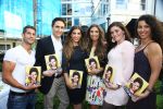 Amsterdam, 4 Juni 2015
Uitreiking boek Xelly Cabau v Kasbergen door haar huus Yolanthe Sneijder Cabau.