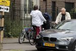 Amsterdam 31 mei 2016
Zangeres Adele met zoontje man en beveiliging op de fiets in Amsterdam.