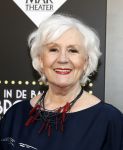 Amsterdam 4 juni 2016 
Premiere in de ban van broadway in het nieuwe de la mar. Anne Wil Blankers kwam met haar zoon
