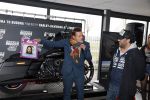 Amsterdam 22 maart 2013
Presentatie Buddha to Buddha en Harley davidson motor. Dennis Rugenbregt en Batul Loomans
Peter Smulders bv