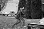 Weert, 20 Februari 1984
Doe Maar stopt en is op het kantoor van Johhny Hoes van Platenmaatschappij Telstar.
Op de foto drummer Jan Pijnenburg