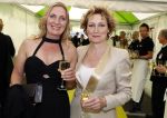 Amsterdam 4 juni 2016
Amsterdam Dam diner in de HMH tbv het aidsfonds. Dominqie v d Heyde met Annet de Jong
