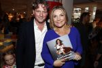 Amsterdam 29 mei 2016
Presentatie het grote knuffelboek van Nederland gemaakt door Gallyon v Vessem.
De presentatie was bij Scheltema. Gallyon met man en dochter