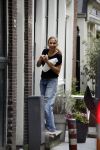 Amsterdam 3 juni 2016
Georgina Verbaan verlaat haar huis.
