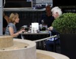 Amsterdam 4 juni 2016 
Gerard Cox en Annemarie Oster op terras bij hotel Americain.