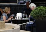 Amsterdam 4 juni 2016 
Gerard Cox en Annemarie Oster op terras bij hotel Americain.