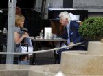 Amsterdam 4 juni 2016 
Gerard Cox en Annemarie Oster op terras bij hotel Americain.