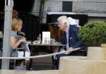 Amsterdam 4 juni 2016 
Gerard Cox en Annemarie Oster op terras bij hotel Americain.