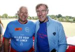 Amsterdam 21 mei 2016
Voetballen voor down in Amsterdam met div Bn ers.
Hans v Breukelen met Piet Schrijvers