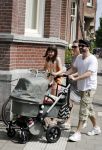 Amsterdam 28 mei 2016
Horace Cohen aan het wandelen met zijn vrouw en dochter.