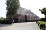 Hem 26 mei 2016
Imca Marina woont tegenwoordig in een prachtige boederij in Hem. Ze wil in toekomst ook in de plaatstelijke kerk mensen gaan trouwen.