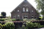 Hem 26 mei 2016
Imca Marina woont tegenwoordig in een prachtige boederij in Hem. Ze wil in toekomst ook in de plaatstelijke kerk mensen gaan trouwen.
