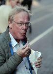 Amsterdam 31 mei 2016
Jack Spijkerman eet een patatje/frietje op straat