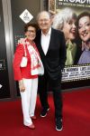Amsterdam 4 juni 2016 
Premiere in de ban van broadway in het nieuwe de la mar.
Joop en Janine v d Ende ( sneakers)