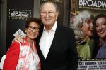 Amsterdam 4 juni 2016 
Premiere in de ban van broadway in het nieuwe de la mar.
Joop en Janine v d Ende ( sneakers)