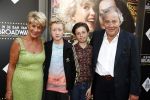 Amsterdam 4 juni 2016 
Premiere in de ban van broadway in het nieuwe de la mar.
Puck en Jules Croiset met hun kleinkinderen