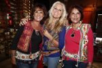 Amsterdam 26 mei 2016 
Boekpresentatie boek over ABBA in the Harbour Club . LUV ontvangt het boek uit handen van de schrijver Stany v Wymeersch