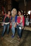Amsterdam 26 mei 2016 
Boekpresentatie boek over ABBA in the Harbour Club . LUV ontvangt het boek uit handen van de schrijver Stany v Wymeersch