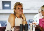Amsterdam 5 juni 2016
Mariska v Kolck met een vriendin op terras.