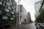 Amsterdam 23 mei 2016
In dit appartementen complex heeft Martin Garrix 3 appartementen gekocht om er 1 groot penthouse van te maklen. . Het gebouw op de zuidas heet intermezzo
