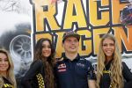 Zandvoort 4 juni 2016
Jumbo familie racedagen op Zandvoort met oa Max Verstappen en zijn Red Bull race auto.