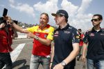 Zandvoort 4 juni 2016
Jumbo familie racedagen op Zandvoort met oa Max Verstappen en zijn Red Bull race auto.