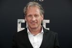 Amsterdam 31 mei 2016
Premiere nieuwste film van Paul Verhoeven Elle in Tuschinski.
Steven de Jong met een kennis
