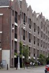Amsterdam 23 mei 2016
Thijs Romer verlaat zijn huis om vervolgens met Katja haar auto weg te rijden.