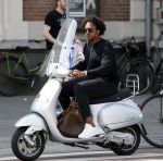 Amsterdam 3 juni 2017  
Oud Idols deelnemers Aaron op vespa scooter.