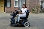 Breda 11 mei 2017
Andrea van der Kaap de weduwe van Sugar Lee Hooper op haar scootmobiel