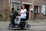 Breda 11 mei 2017
Andrea van der Kaap de weduwe van Sugar Lee Hooper op haar scootmobiel