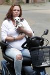 Breda 11 mei 2017
Andrea van der Kaap de weduwe van Sugar Lee Hooper op haar scootmobiel