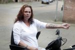 Breda 11 mei 2017
Andrea van der Kaap de weduwe van Sugar Lee Hooper op haar scootmobiel