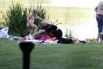 Amsterdam Amsterdamse Bos 17 juni 2017
Vincent Croiset met zijn zoons , zijn vriendin Tina de Bruin en hun baby Teddy , Annemarie Jung en Eva v d Gught met man en dochter