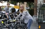 Amsterdam 21 juni 2017 
Annemieke Verdoorn met een vriendin in Amsterdam zuid