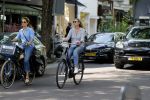 Amsterdam 21 juni 2017 
Annemieke Verdoorn met een vriendin in Amsterdam zuid