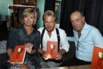 Zandvoort 1 juni 2017 
Boekpresentatie Peter Romer en zijn vrouw Anette Hock in standtent Rapa Nui . Hun kinderen waaronder Thijs en Nienke kregen het eerste boek.