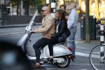 Amsterdam 16 juni 2017
Astrid Joosten achter op de vespa scooter bij Maik de Boer