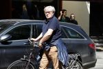 Amsterdam 28 mei 2017
Barrie Stevens op de fiets in amsterdam zuid