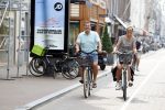 Amsterdam 29 mei 2017
Bertus Holkema  met zijn vrouw Jacqueline op de pc hooftstraat
