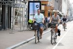 Amsterdam 29 mei 2017
Bertus Holkema  met zijn vrouw Jacqueline op de pc hooftstraat