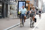 Amsterdam 29 mei 2017
Bertus Holkema  met zijn vrouw Jacqueline op de pc hooftstraat
