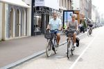 Amsterdam 29 mei 2017
Bertus Holkema  met zijn vrouw Jacqueline op de pc hooftstraat