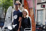 Amsterdam 3 juni 2017
Chantal janzen met kennis / vriend Tijs Hartman op de pc hooftstraat