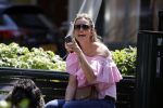 Amsterdam 17 mei 2017 
Christie Bokma met zoon in Amsterdam zuid