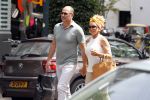 Amsterdam 21 juni 2017
Connie Witteman met haar verloofde Eugene v Dun op de cornelis schuytstraat